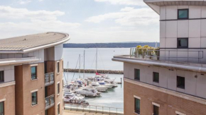 Crow's Nest - On Poole Quay, Parking and Wi-Fi included
